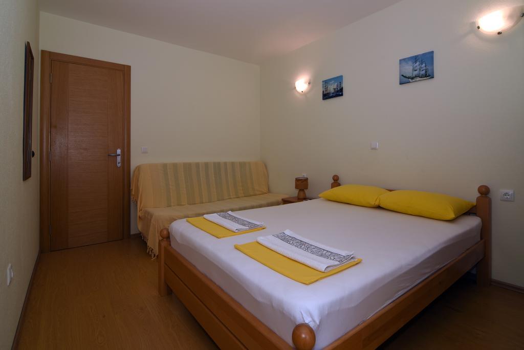 Apartments Coric Baška Voda Buitenkant foto