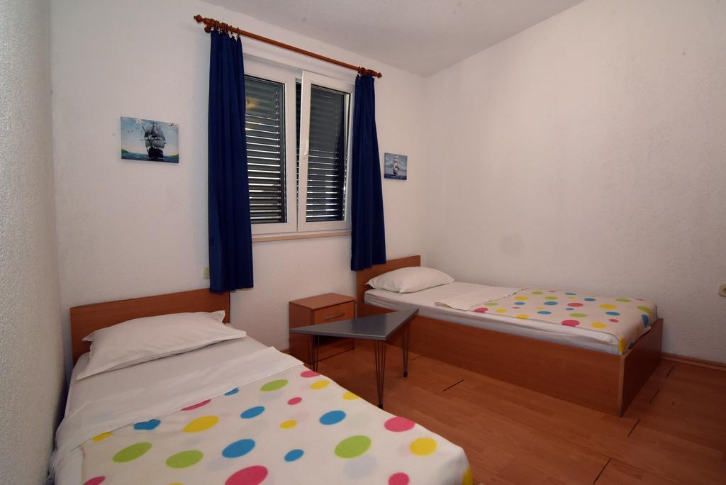 Apartments Coric Baška Voda Buitenkant foto
