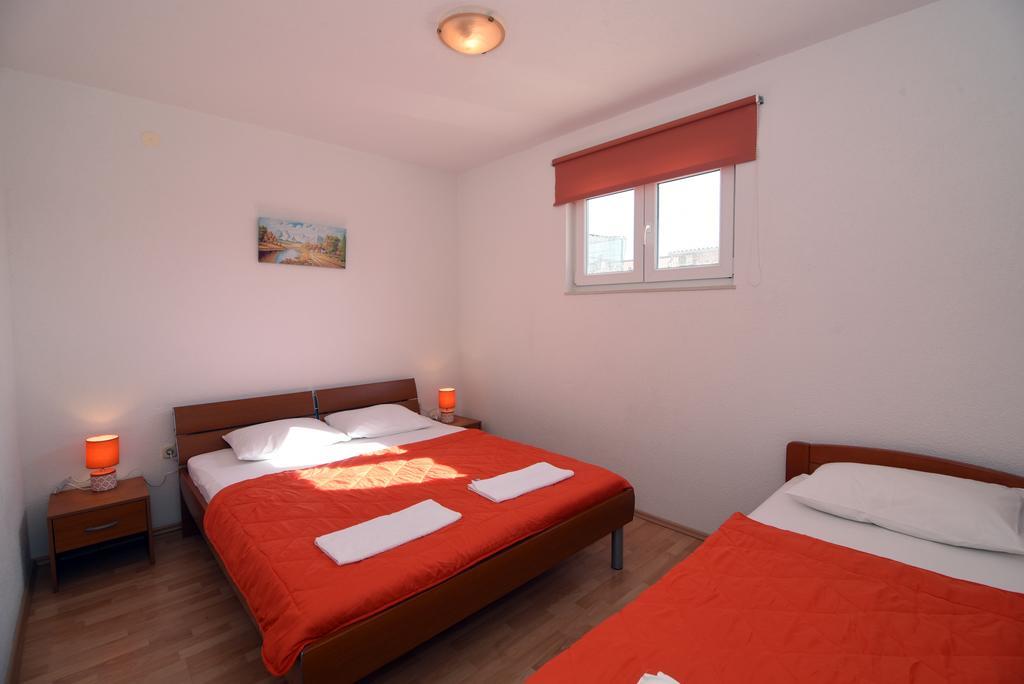 Apartments Coric Baška Voda Buitenkant foto