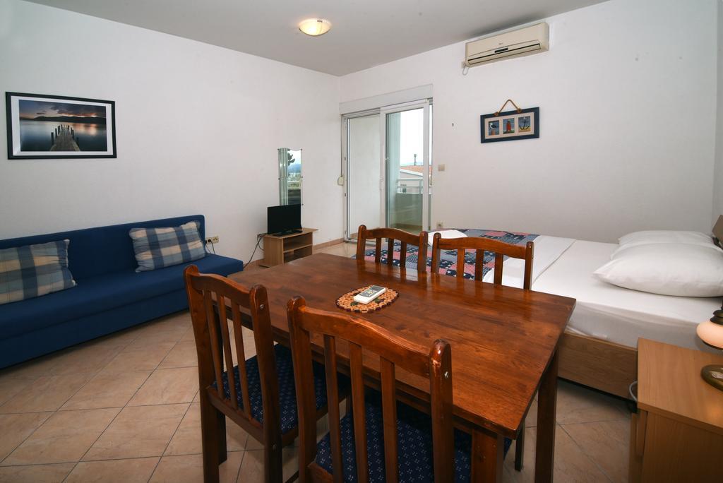 Apartments Coric Baška Voda Buitenkant foto