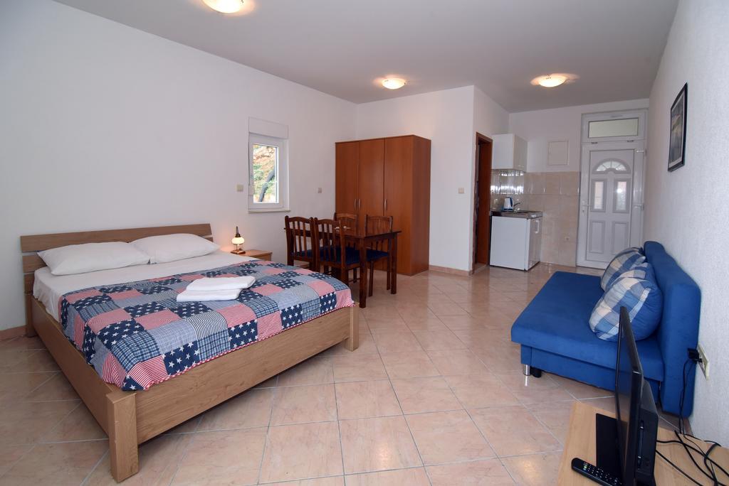 Apartments Coric Baška Voda Buitenkant foto