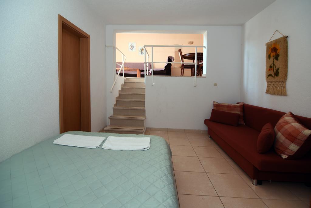 Apartments Coric Baška Voda Buitenkant foto